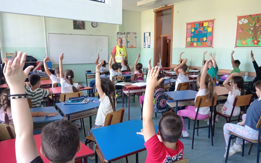 БЕЗБЕДНОСТ УЧЕНИКА У САОБРАЋАЈУ